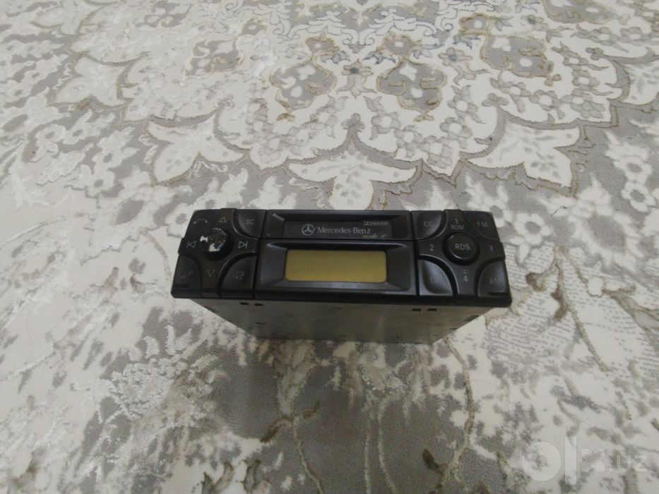 Mercedes-Benz ariginal maitafon audio10 12volt Minus an Chassislt