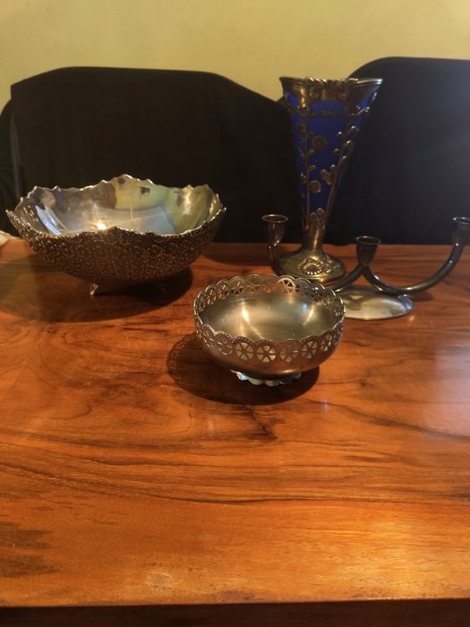 Почти всичко необходимо за масата на едно семейство...