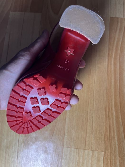 Женские туфли