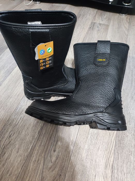 Спец одежда, сапоги