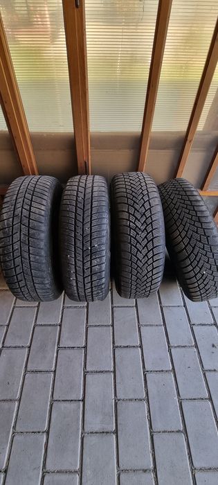 De vânzare set 4 cauciucuri iarnă 195 65 R15
