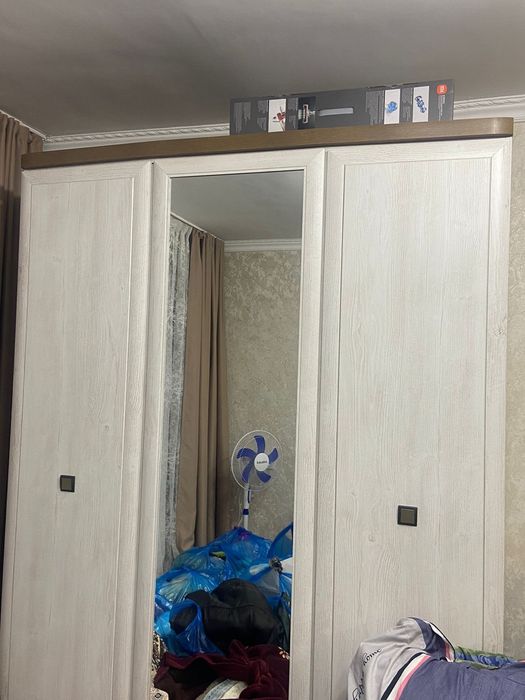 Продам спальный гарнитур