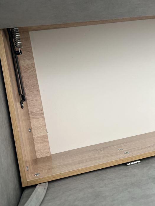 Диван в хорошем состояний