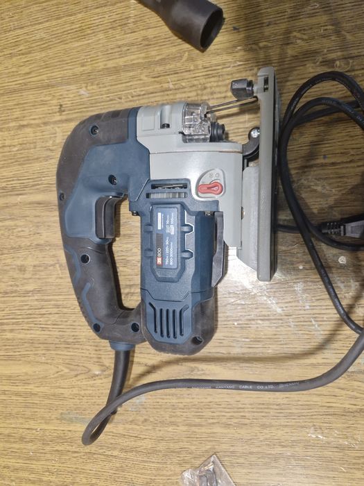 Продам электролобзик