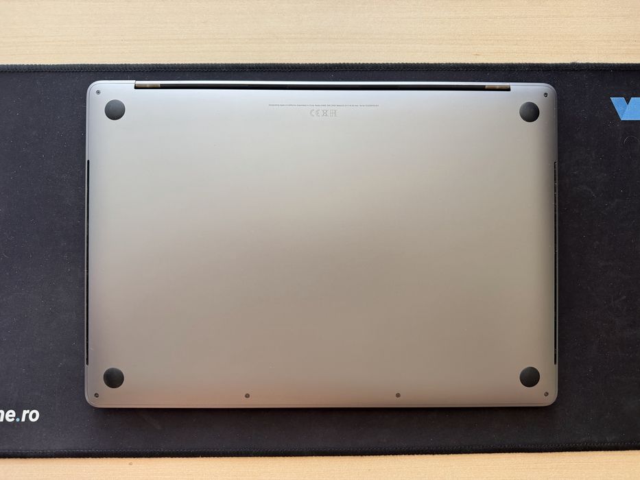 Apple Macbook Pro 2019 15.4" i7 256GB
