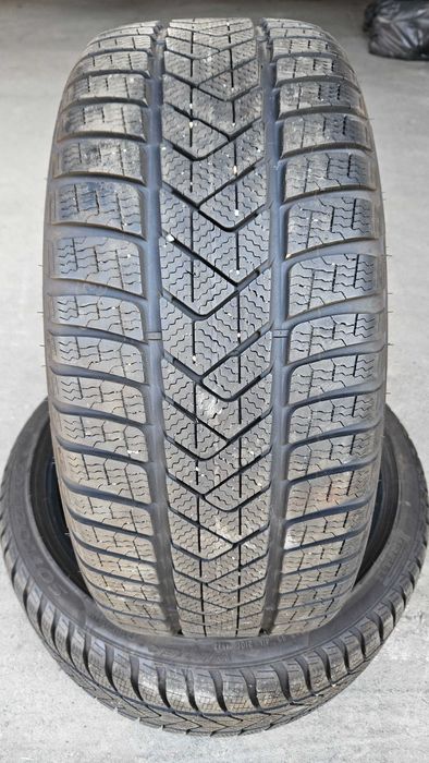 2x Anvelope iarna Pirelli SottoZero3 A01 | 225/40 R18 92V | profile ~ 6,5 mm | DOT: 4522