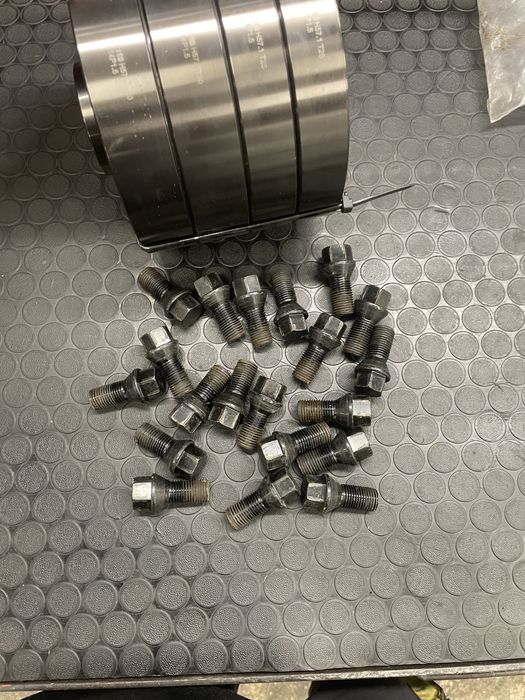 Фланци 5х100 с болтове!