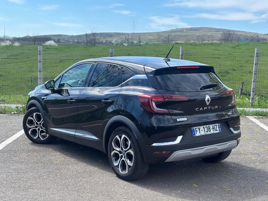 Vand Renault Captur E-Tech 2021 1.6 plug in hybrid 160cp