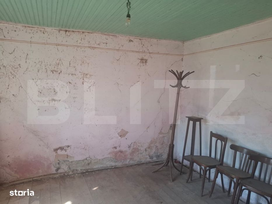Casa individuala, 100 mp, teren 5000 mp, zona Mogosani