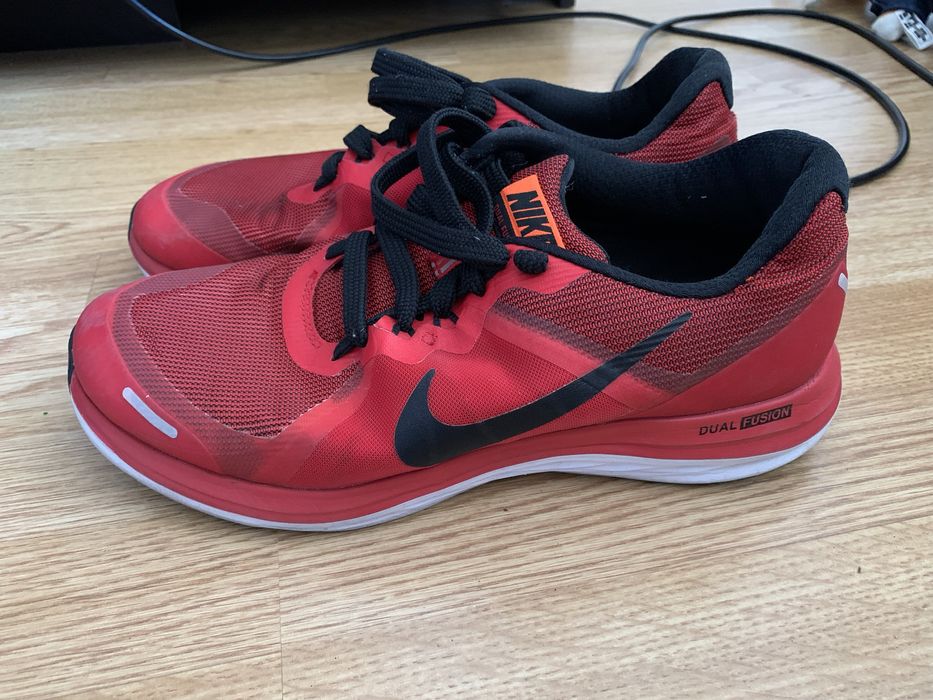 Продавам мъжки маратонки Nike 44