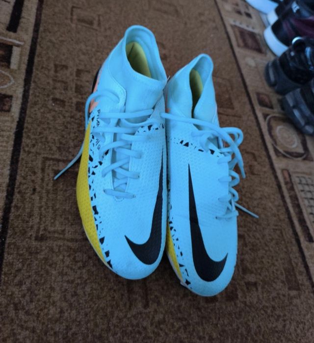 Vând ghete de fotbal Nike Phantom GT2 Elite