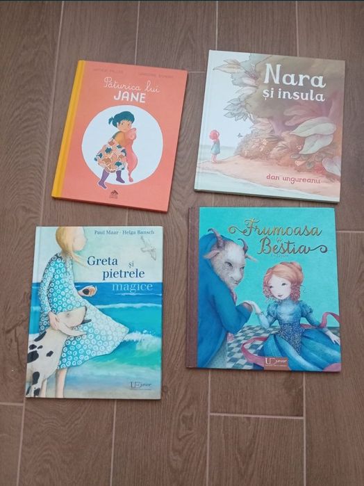 set de 8 carti cartonate copii stare impecabila