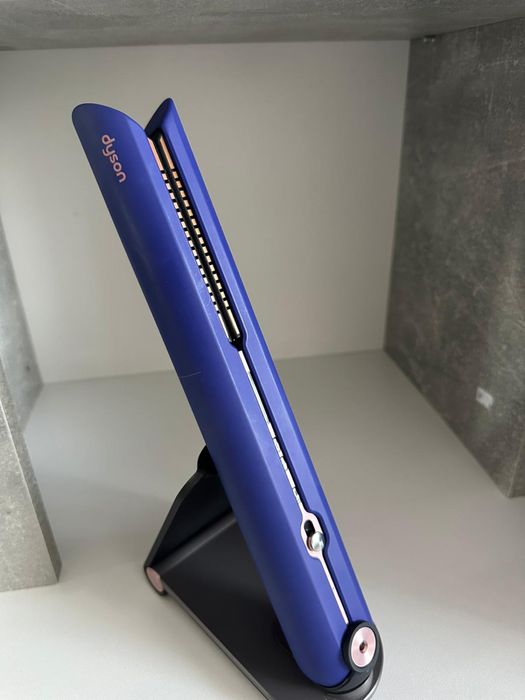 Продам утюжок Dyson