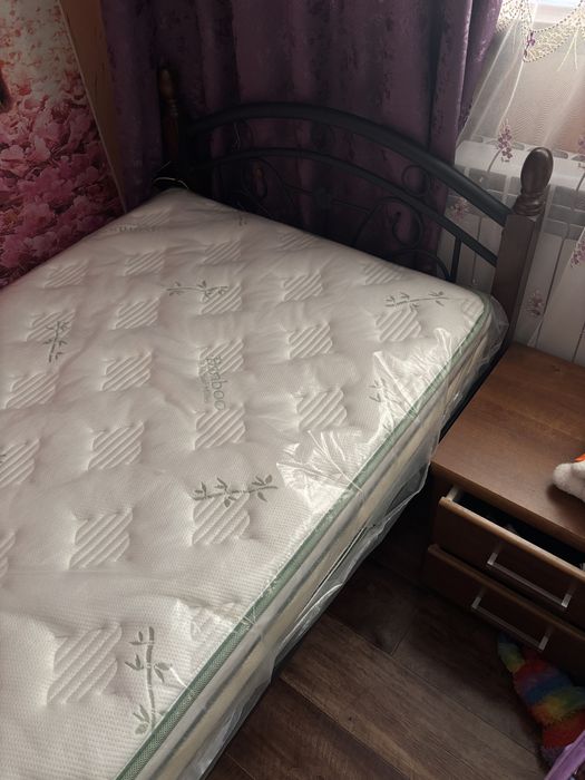 Односпальная кровать