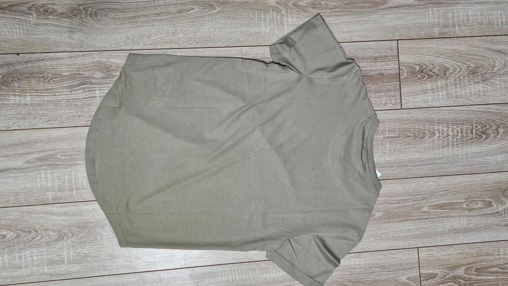 Calvin Klein мъжка тениска – бежова, класически стил, размер M