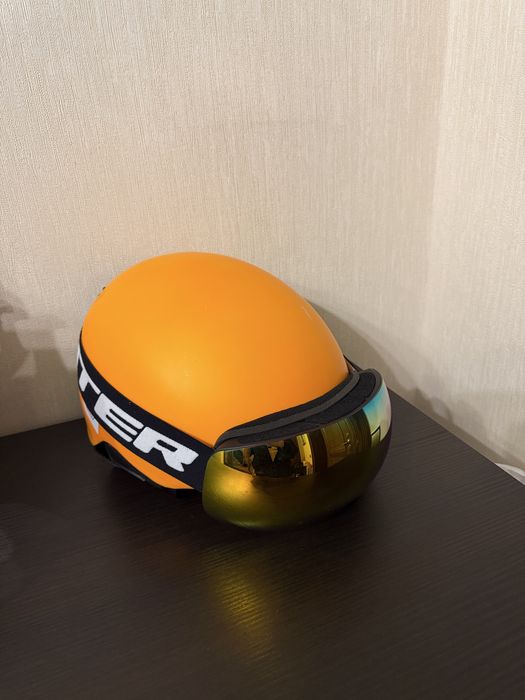 Шлем для лыж