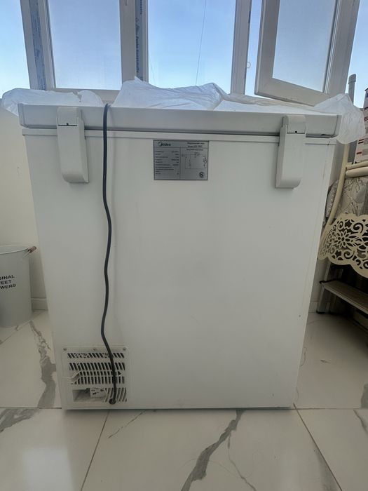 Морозильный ларь Midea