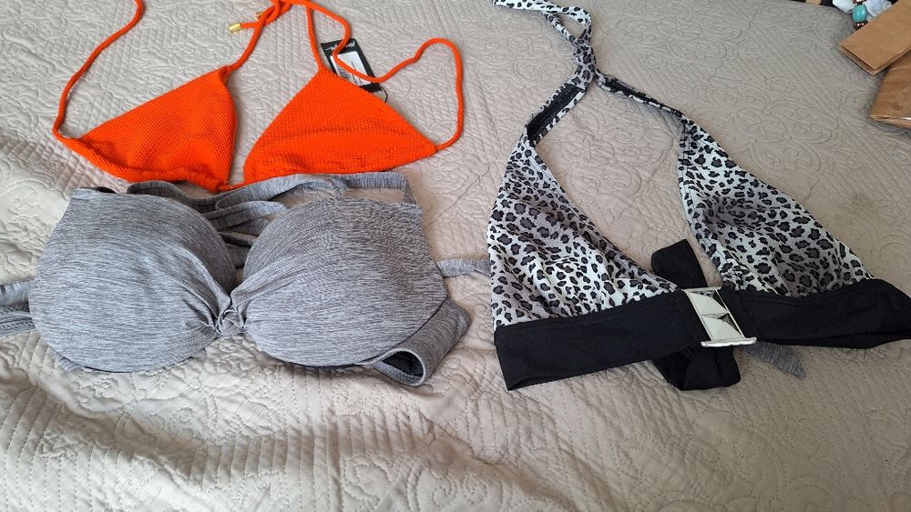 Sutiene costume de baie