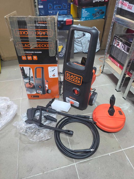 Aparat de spalat cu presiune Black+Decker Presiune maximă (bar) 110; consum de energie (kW) 1,4; debit maxim (l/h) 390