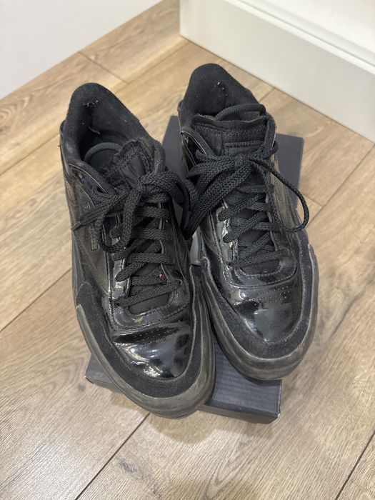 Кроссовки женские