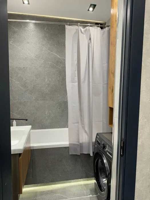 *Сталинский дом ул.Шота Руставелли 3к квартира 80м2,С арендатором,Евро