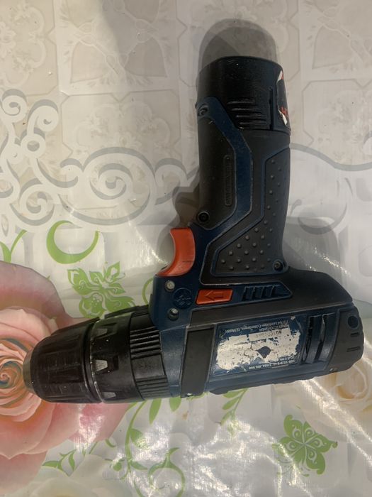 Bosch GSB 10,8-2-LI/двускоростен ударен винтоверт+батерия 1,5ah