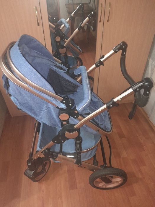 Продам детскую коляску