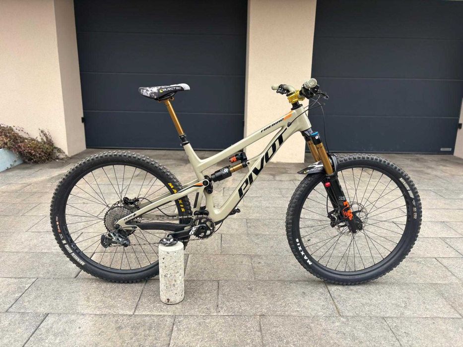 Pivot Firebird 29, marime M