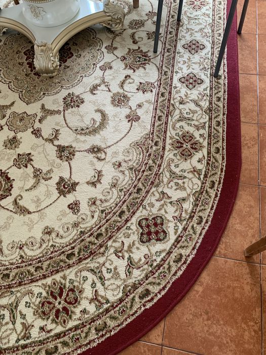 Ковер в хорошем состоянии