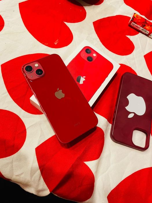 Vand iphone 13 red 256 gb
