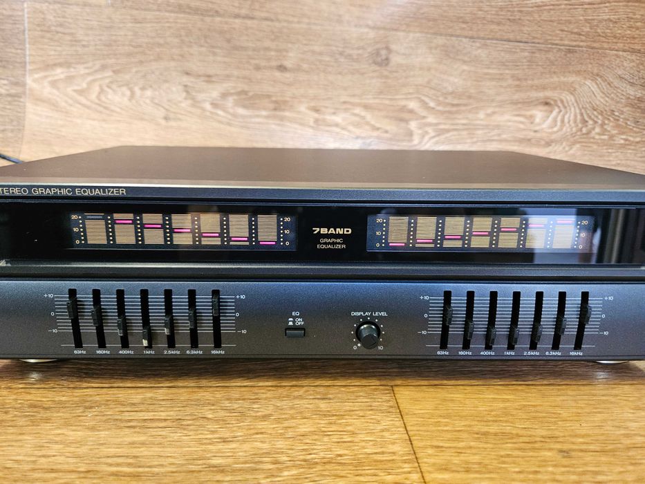 Еквалайзер Universum EQ 46010 В отлично състояние