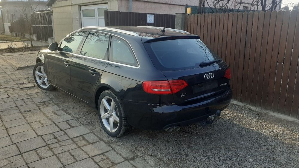 Dezmembrez Piese Audi A4 B8 din 2009