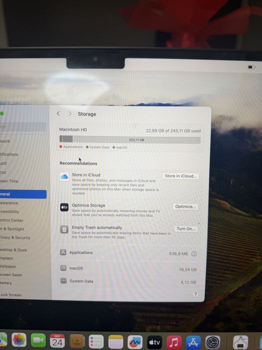 ! MacBook Air 13 M2 (2022) – 16GB RAM – baterie 100%