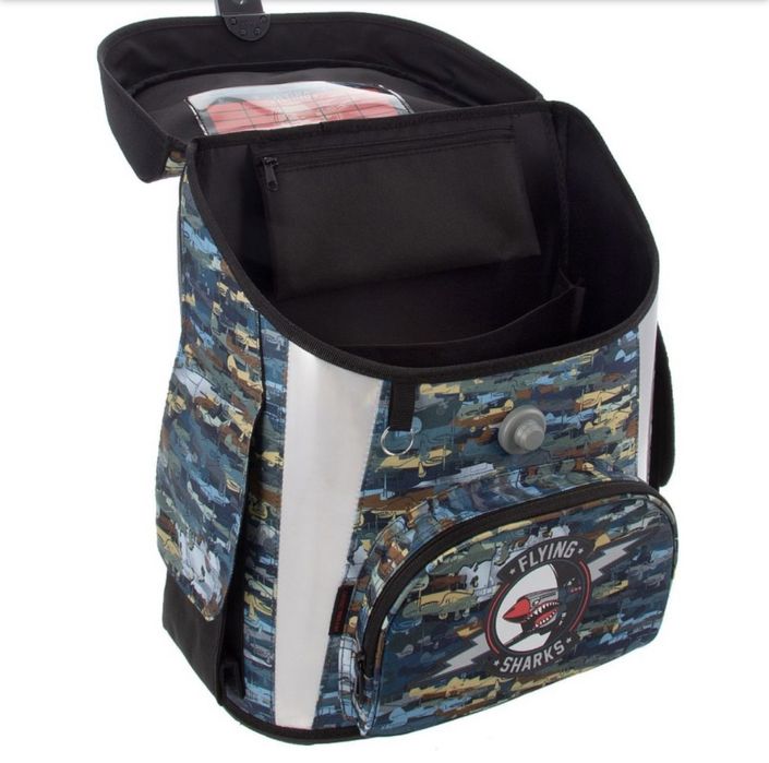 Ученическа раница Flying Sharks Compact