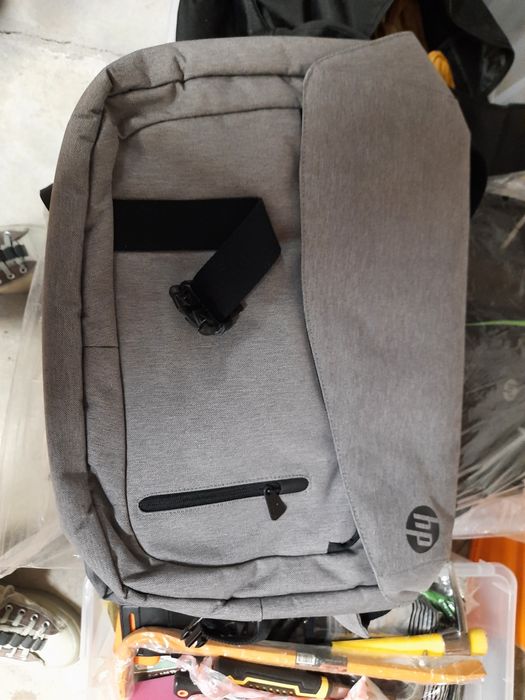 Чанта за лаптоп .