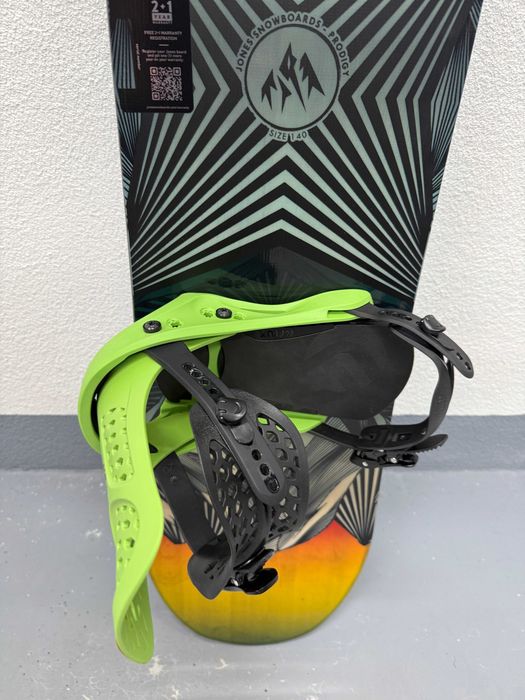 placa noua snowboard jones prodigy L140cm