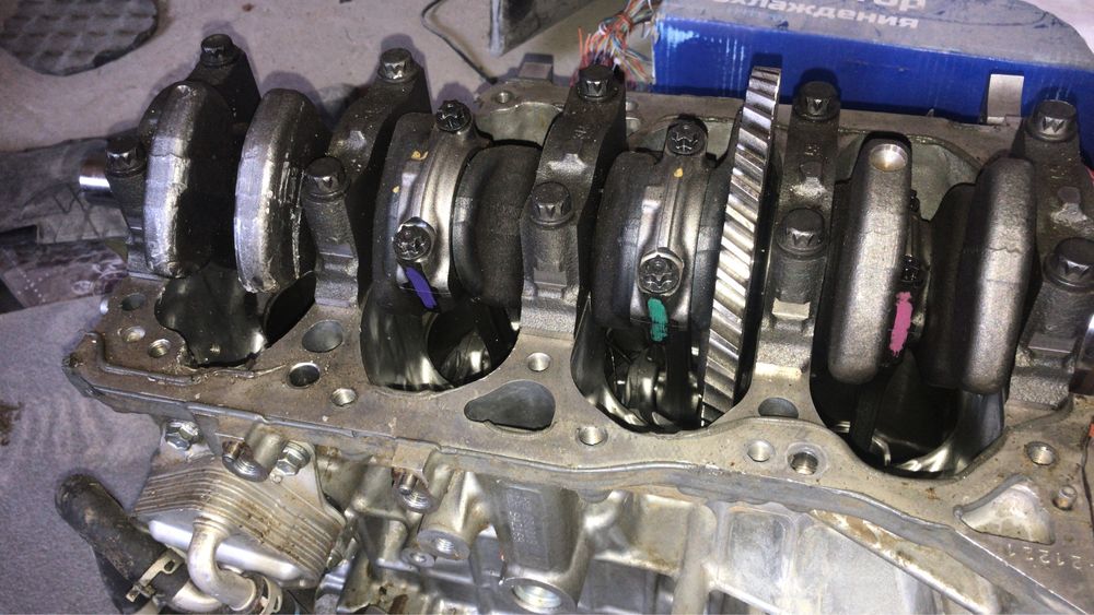 Детали двигателя б/у