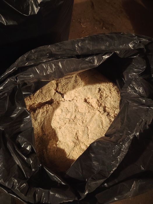 Продам опилки сосновые