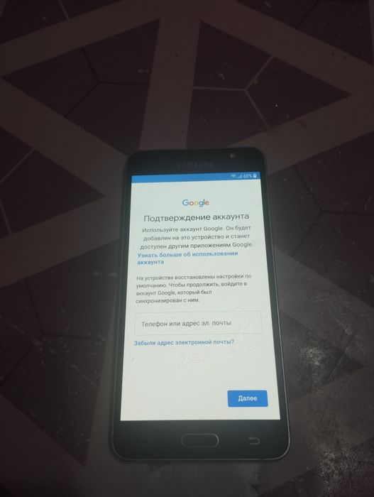 Samsung j5 продам  3000