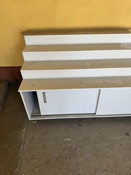 Mebel oyoq kiyimlar uchun dokonga uchun