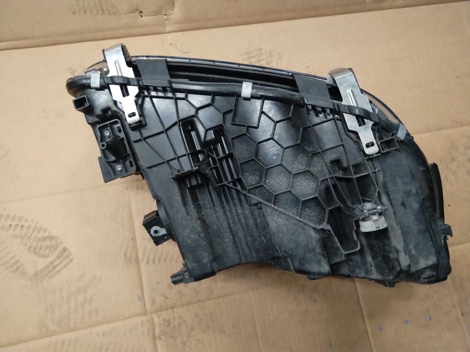 Ляв фар за BMW X3 2019 година