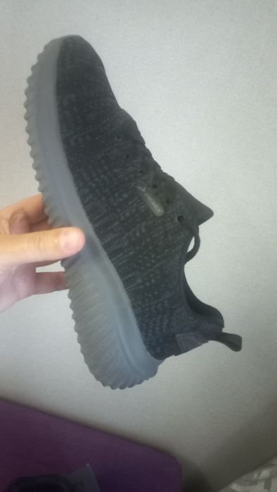 Продам кросовки Demix Tsunami 6