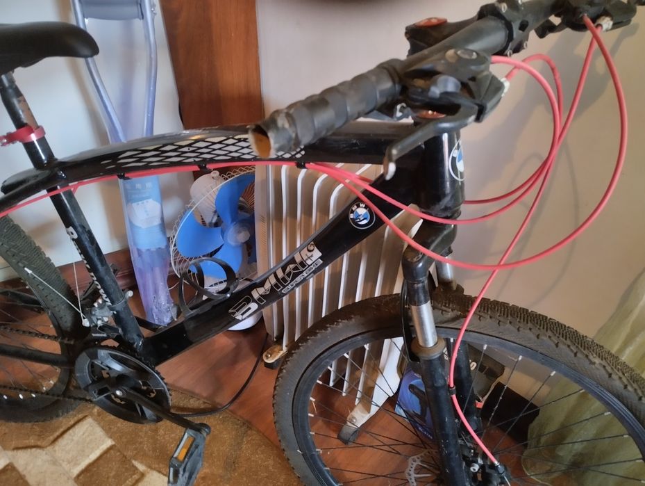 Спортивный современный велосипед