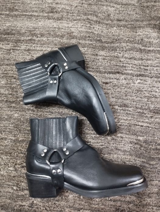 Ghete IKKS piele naturala