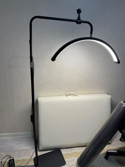 Кушетка почти новый