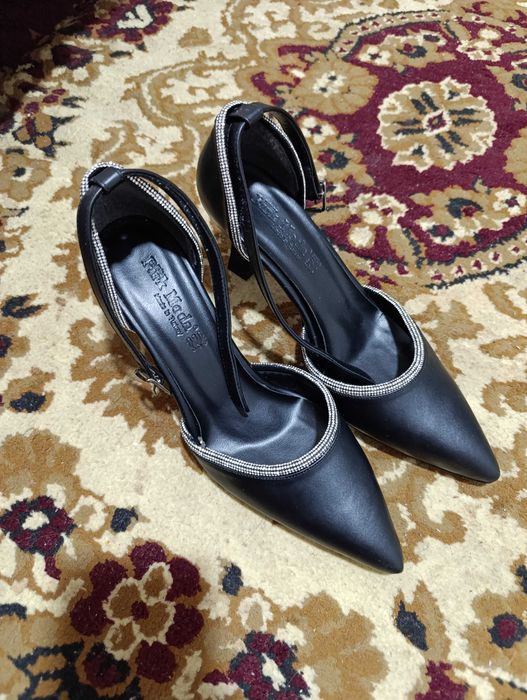 Новые женские туфли