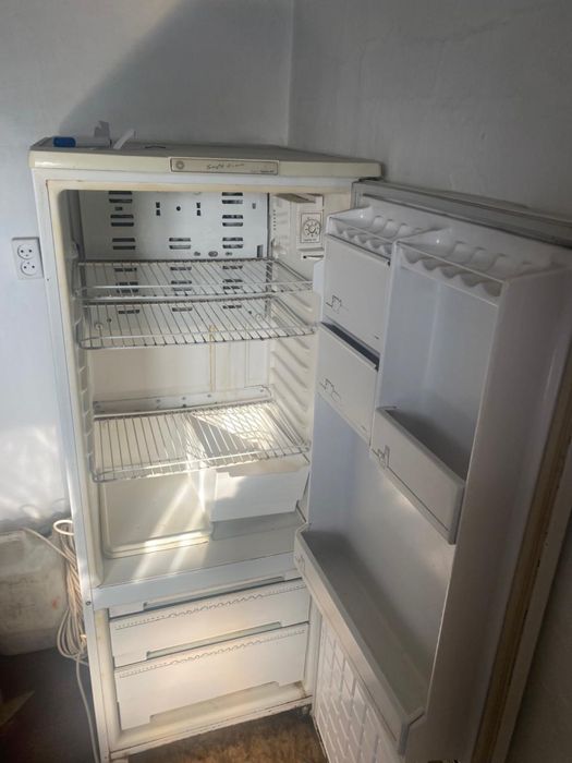 Продам холодильник