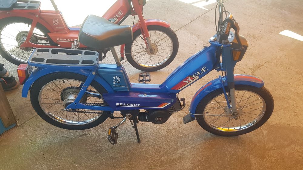 Peugeot Vogue два броя напълно оригинални  мотопеда с документи