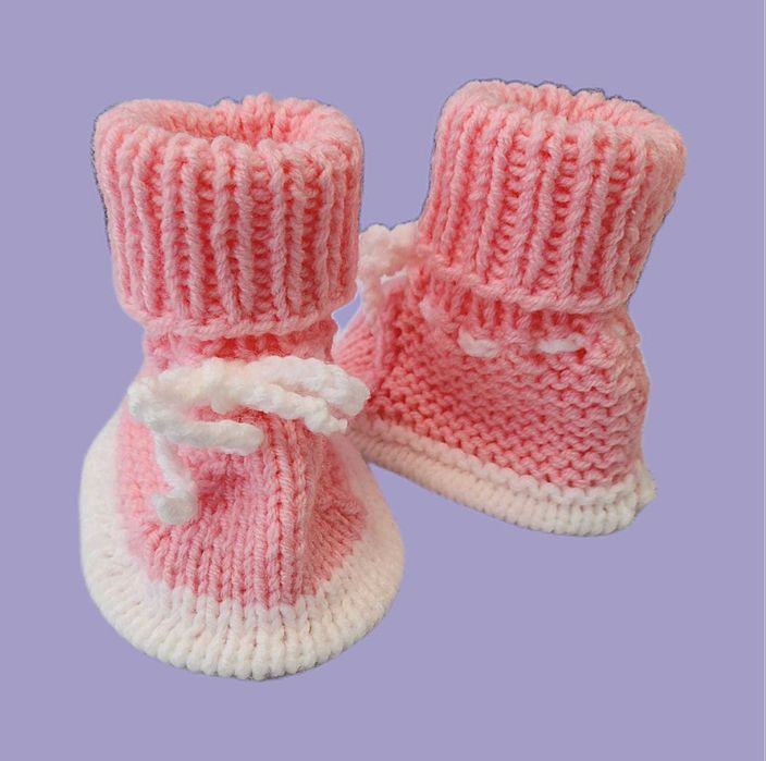 Пинетки для малышей вязаные.