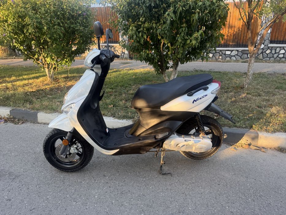Scuter Yamaha Neos 49 Cm ( limitat 25 de km ) Fabricatie 2017 imp germ